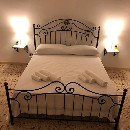 La Casa Di Vincenzo Appartement Syracuse Buitenkant foto